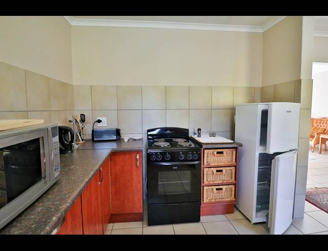 2 BEDROOM HOUSE SOLD IN PRETORIUSPARK